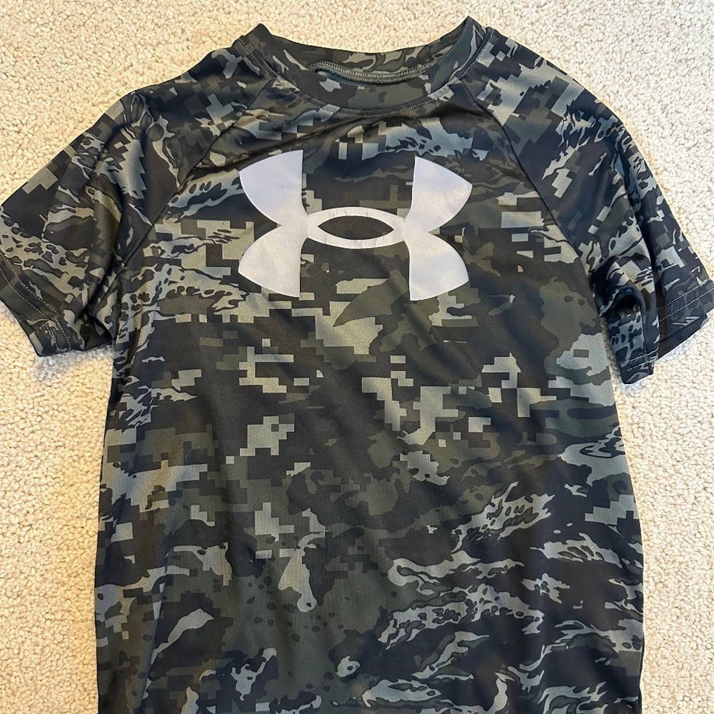 Under Armour T-Shirt, Camo, Youth Small